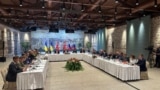 Делегації України та Росії за посередництва Туреччини на переговорах в палаці Долмабахче в Стамбулі, 16 травня 2025 року