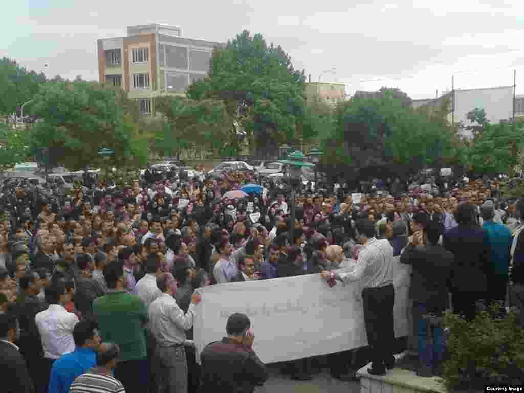 تجمع معلمان در سنندج، عکس از کاربر رادیو فردا