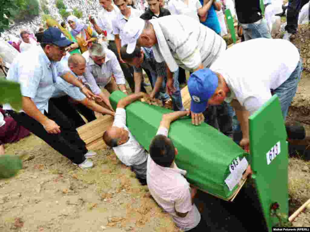 Srebrenica, 11.07.2011. Foto: RSE / Midhat Poturović 