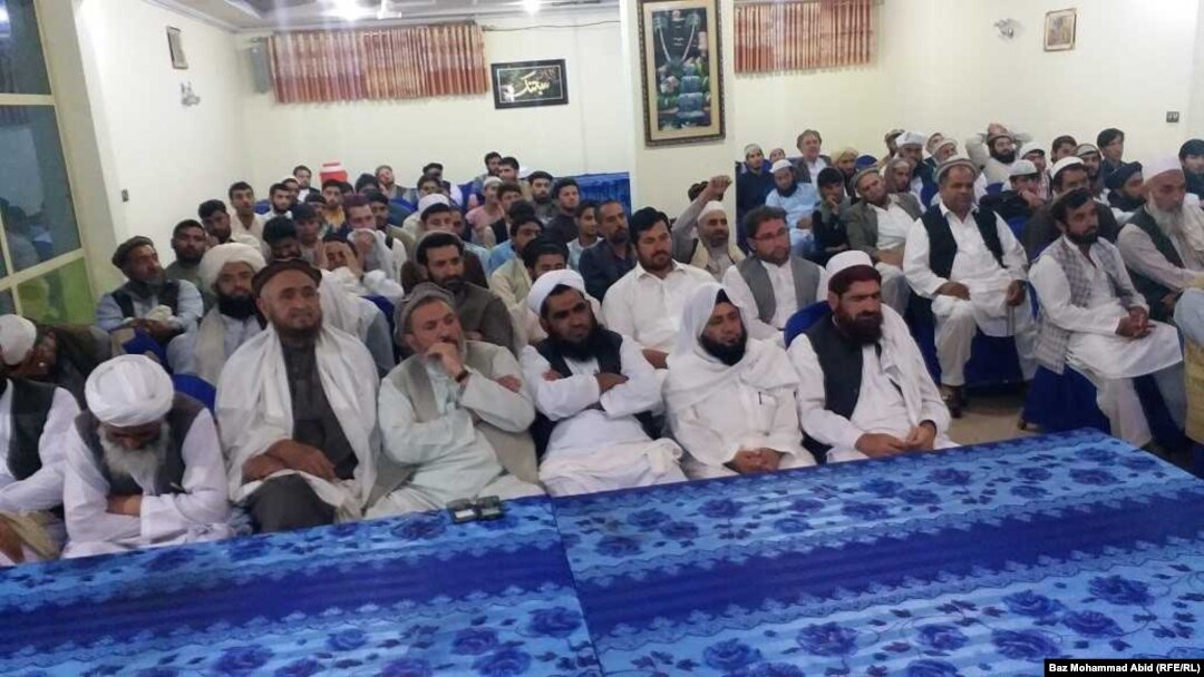 په ننګرهار کې دیني عالمانو غونډه.
