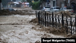 Потоп у Ялті: що відбувається в столиці Південного узбережжя Криму (фотогалерея)