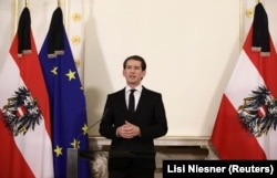 Канцлер Австрии Себастьян Курц проводит пресс-конференцию после нападения, 2 ноября 2020 года.