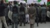 صدها هراتی در اعتراضی والی این ولایت را به فساد اداری متهم ساختند