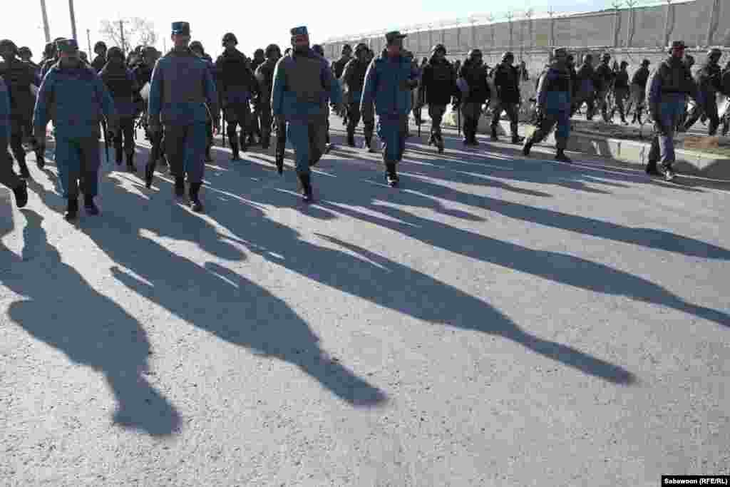 Aghanistan -- Fourth Day of Protests in Kabul, 24Feb2012