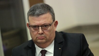 Председателят на антикорупционната комисия Сотир Цацаров ще напусне поста си