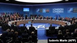 Зал заседаний лондонского саммита НАТО, приуроченного к 70-летию Североатлантического союза, 4 декабря 2019 года
