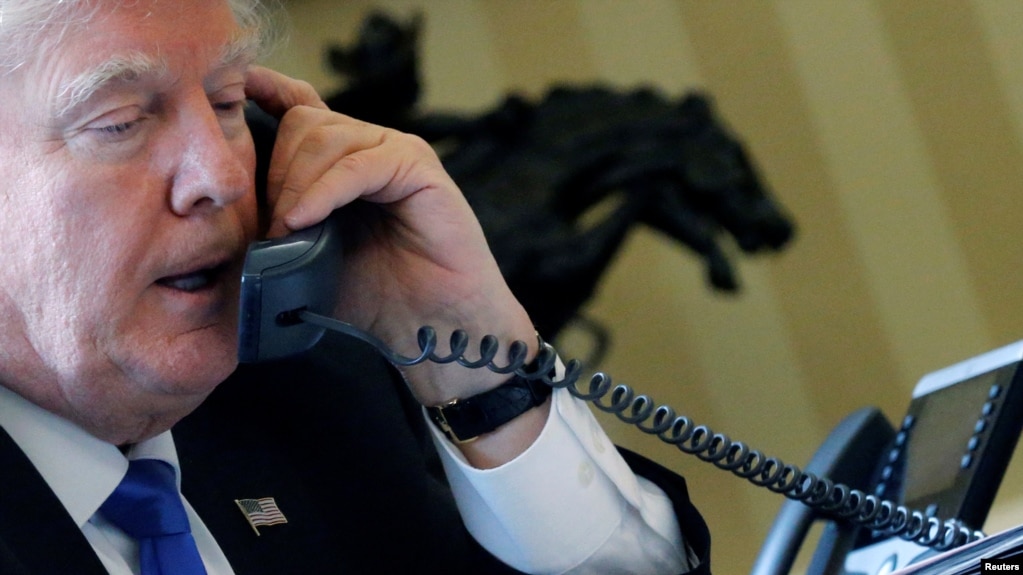 Donald Trump-ın Vladimir Putinlə telefon danışığı, Ağ Ev, Vaşington, 28 yanvar 2017
