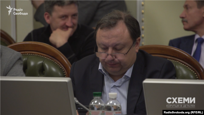 Микола Княжицький каже, що в законі таки є моменти, що не до кінця відповідають Конституції