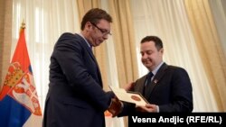 Dačić Vučiću predaje Grifona