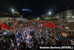 Članovi porodica četvorice pripadnika OVK također učestvuju u večernjim protestima.
