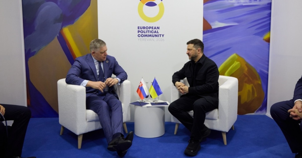 Зеленський зустрівся з Фіцо у Єревані для обговорення співпраці