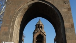 «Ծայրագավառային տրամաբանություն», պատարագ՝ Գառնիում. որ փուլում է եկեղեցի-իշխանություն հակասությունը