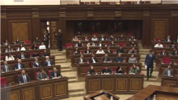 «Չլսված, աննկարագրելի բան է». պետություն-եկեղեցի լարվածությունը քննարկվեց խորհրդարանում 