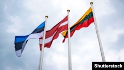 Державні прапори країн Балтії – Естонії, Латвії та Литви