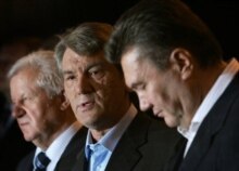 Ukraine - (From L to R) Speaker of the Parliament Oleksandr Moroz, President of Ukraine Viktor Yushchenko, Prime Minister Viktor Yanukovych answer questions during their press conference after results of their talks in Kyiv early, 27May2007