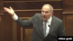 Armenia - Prime Minister Nikol Pashinian responds to an opposition member of the Armenian parliament, Yerevan, May 7, 2025.