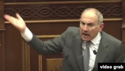 Armenia - Prime Minister Nikol Pashinian responds to an opposition member of the Armenian parliament, Yerevan, May 7, 2025.