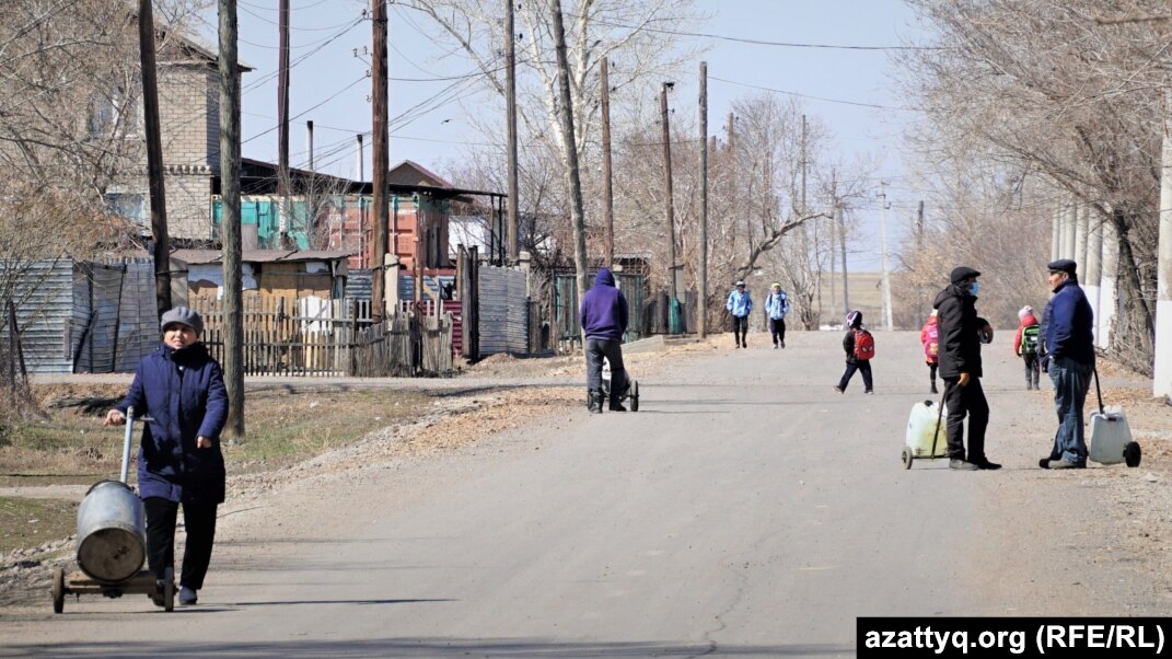 Тұрып тұрған сауыншылар Тұрып тұрған сауыншылар