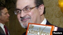 Salman Rushdie və onun fətvaya səbəb olmuş kitabı