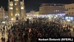 Граѓаните на Нови Сад му оддаваат почит на Балашевиќ