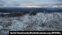 Температура навколишнього середовища -4°С (фото ілюстративне)