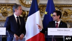 استفان سژورنه، وزیر خارجه فرانسه و آنتونی بلینکن