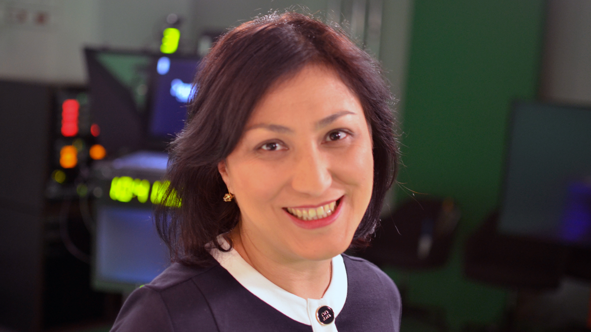 Boshdan oyogigacha sperma bilan qoplangan porno