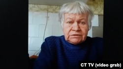 Алла каже, що її родина все літо змогла протриматися на овочах і фруктах із власного городу