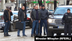  Част от персоналните гардове на Пеевски, снимани през есента на 2024 година 