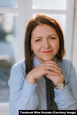 Ніна Курята, медіаекспертка