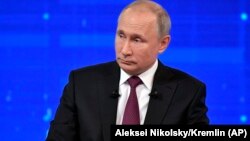 Rusiye prezidenti Vladimir Putin "doğru hat" vaqtında, 2019 yılı. iyün 20