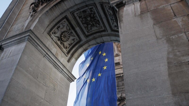 BE-ja konfirmon se i ka ftuar Kosovën dhe Serbinë të bisedojnë për dinarin