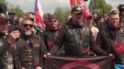 Російські байкери «Нічні вовки» приїхали до Праги – відео