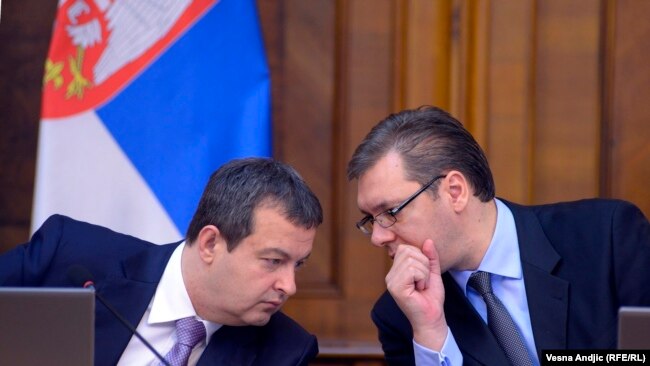 Mijat Lakićević: I Vučić zna da svaki znak njegove slabosti neko može da iskoristi i zabije mu nož u leđa.