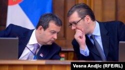 Ivica Dačić (L) i Aleksandar Vučić