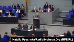 Заседание парламента Германии.