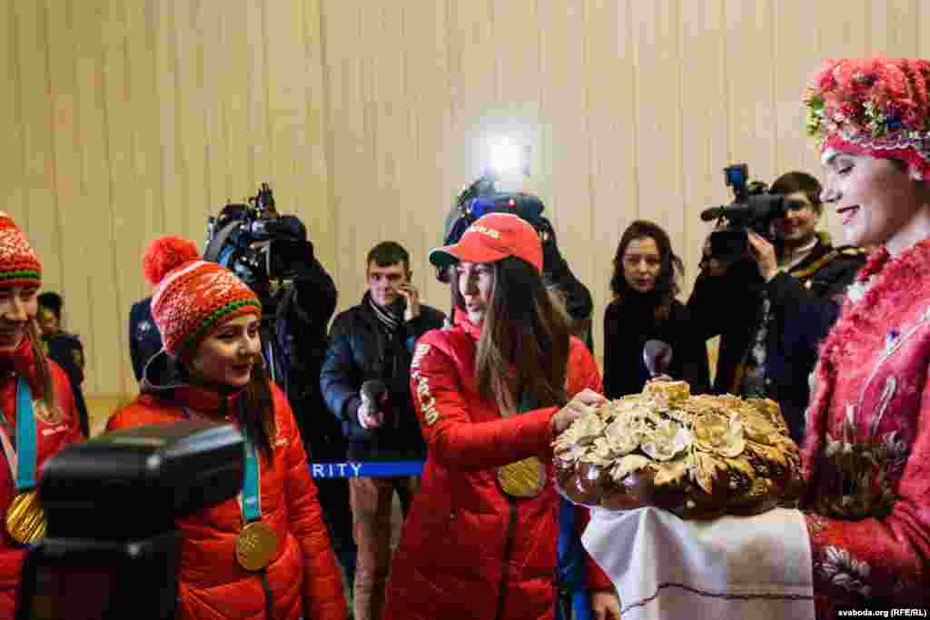 Ірына Крыўко (зьлева) і Дар&#39;я Домрачава