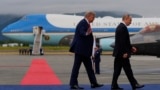 Анкоридждегі саммит: қаңтарда Ақ үйге оралғалы бері Ресей басшысы Владимир Путинмен алғаш рет кездескен АҚШ президенті Дональд Трамп. 15 тамыз 2025 жыл. 