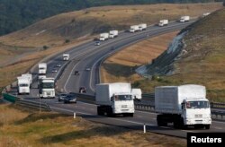 Convoiul in apropiere de Voronej, in drum spre Donbas 14 august, 2014.