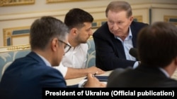 Քննարկում Ուկրաինայի ներկայիս ու նախկին նախագահներ Վլադիմիր Զելենսկու և Լեոնիդ Կուչմայի մասնակցությամբ, 3-ը հունիսի, 2019թ․ 