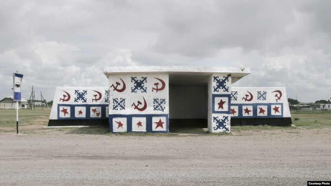 Soviet Bus Stops - Советские автобусные остановки