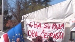 Matić kaže kako je u Odmoru sve 'šatoraška' ekipa, referirajući se na učesnike prosvjeda koji su kampirali pred Vladom (fotografija sa prosvjeda 2016)
