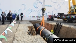 В Азербайджане заложили фундамент Ширван-Муганской водопроводной системы. В церемонии принял участие Ильхам Алиев