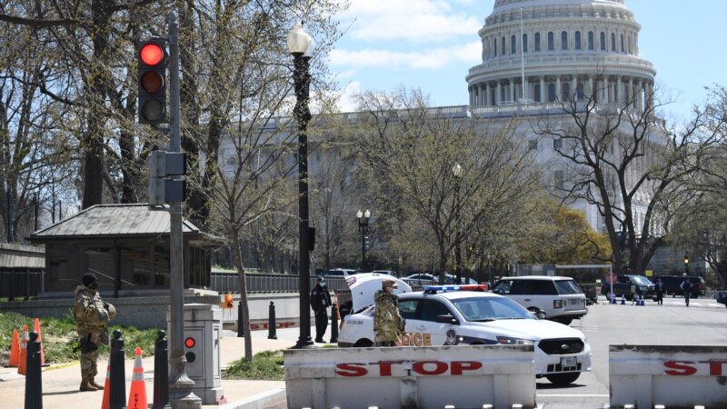 Un polițist de la Capitoliu a fost înjunghiat mortal