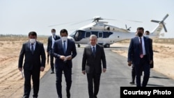 Шавкат Мирзиёев 2021 йилда Шеробод қуёш электр станцияси қурилишини бошлаб берган эди.