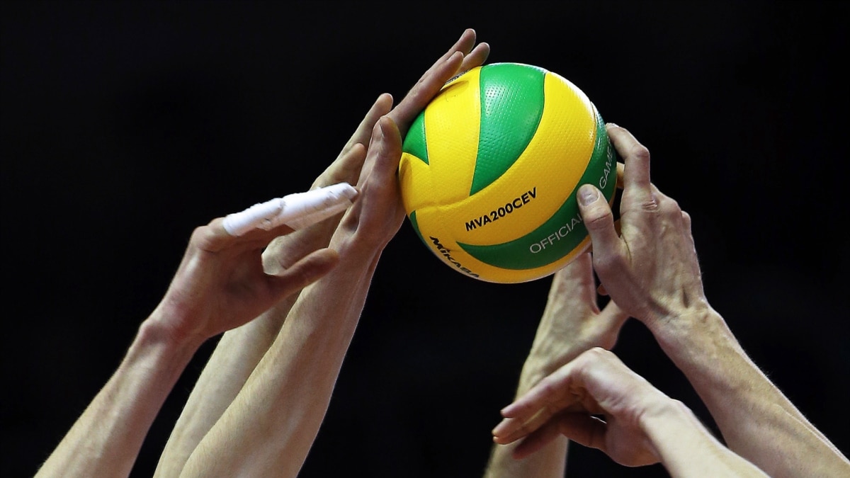 Волейбол: збірна України вийшла до чвертьфіналу чемпіонату Європи