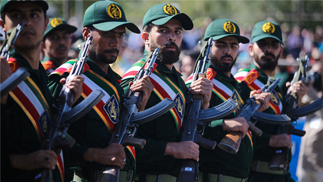 آیا بریتانیا حلقهٔ فشار بر سپاه پاسداران را تنگ‌تر می‌کند؟ در گفت‌وگو با کامران متین