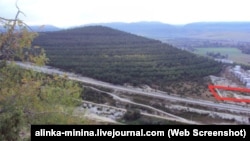 Участок строительства бетонного завода на западном склоне горы Сахарная головка