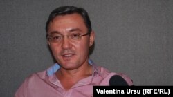 Igor Corman în cursul interviului cu Valentina Ursu