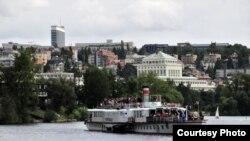 73 яшьлек "Вышеһрад" корабы